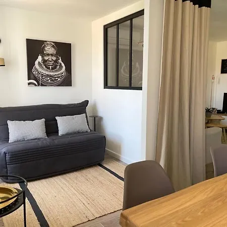 Tres Bel Appartement, Port Sanary, Apartment Sanary-sur-Mer