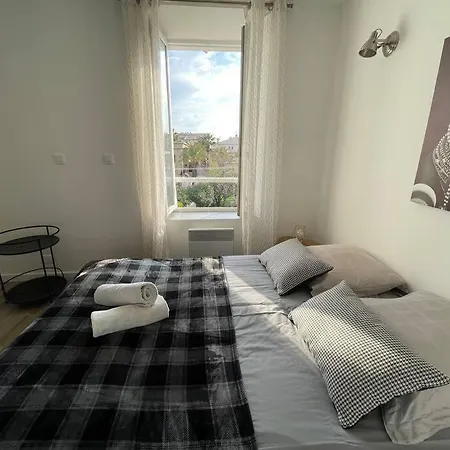 Apartment Tres Bel Appartement, Port Sanary,